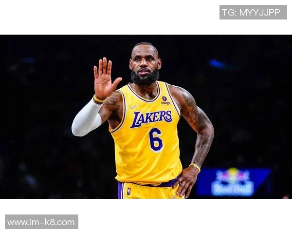 詹姆斯强调比赛关键时刻发球手的重要性并呼吁加强日常发球训练 詹姆斯强调比赛关键时刻发球手的重要性并呼吁加强日常发球训练